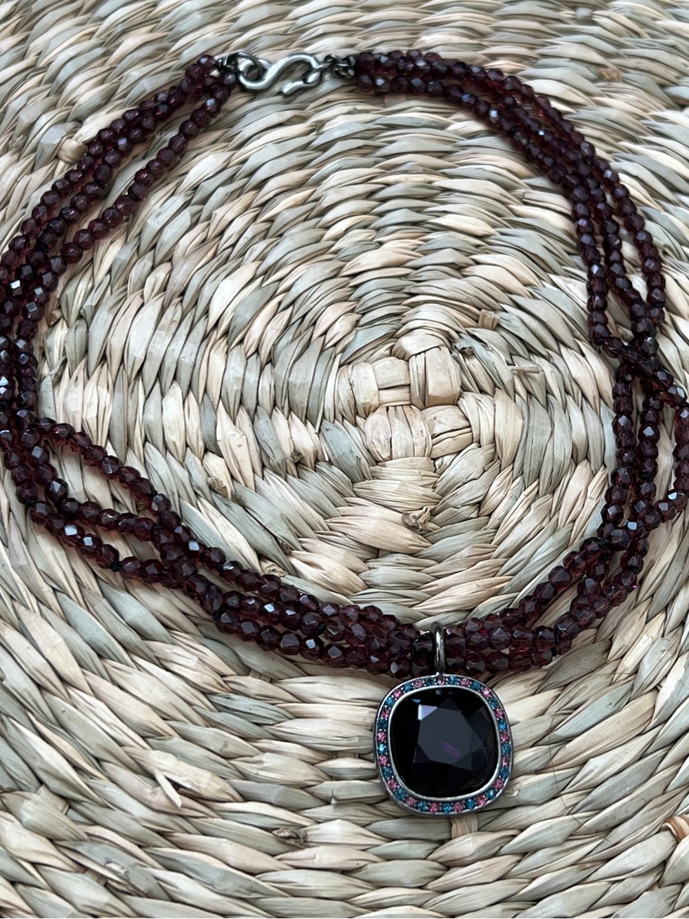 Vintage Kenneth J Lane purple glass pendant necklace